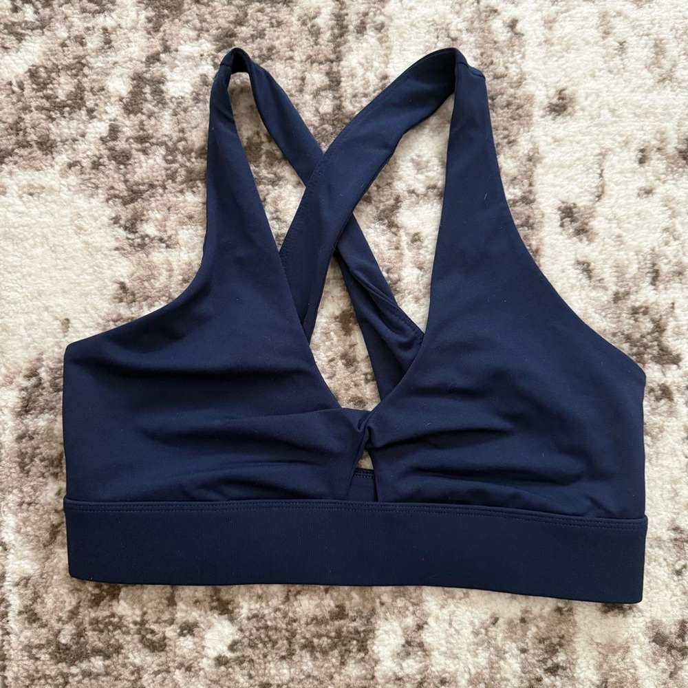 Fabletics Keyhole Sports Bra - Navy